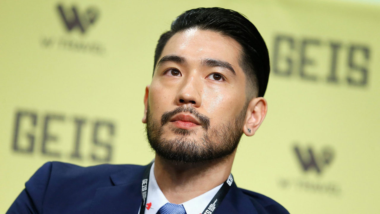 Morto l’attore e modello Godfrey Gao, il Magnus Bane di Shadowhunters