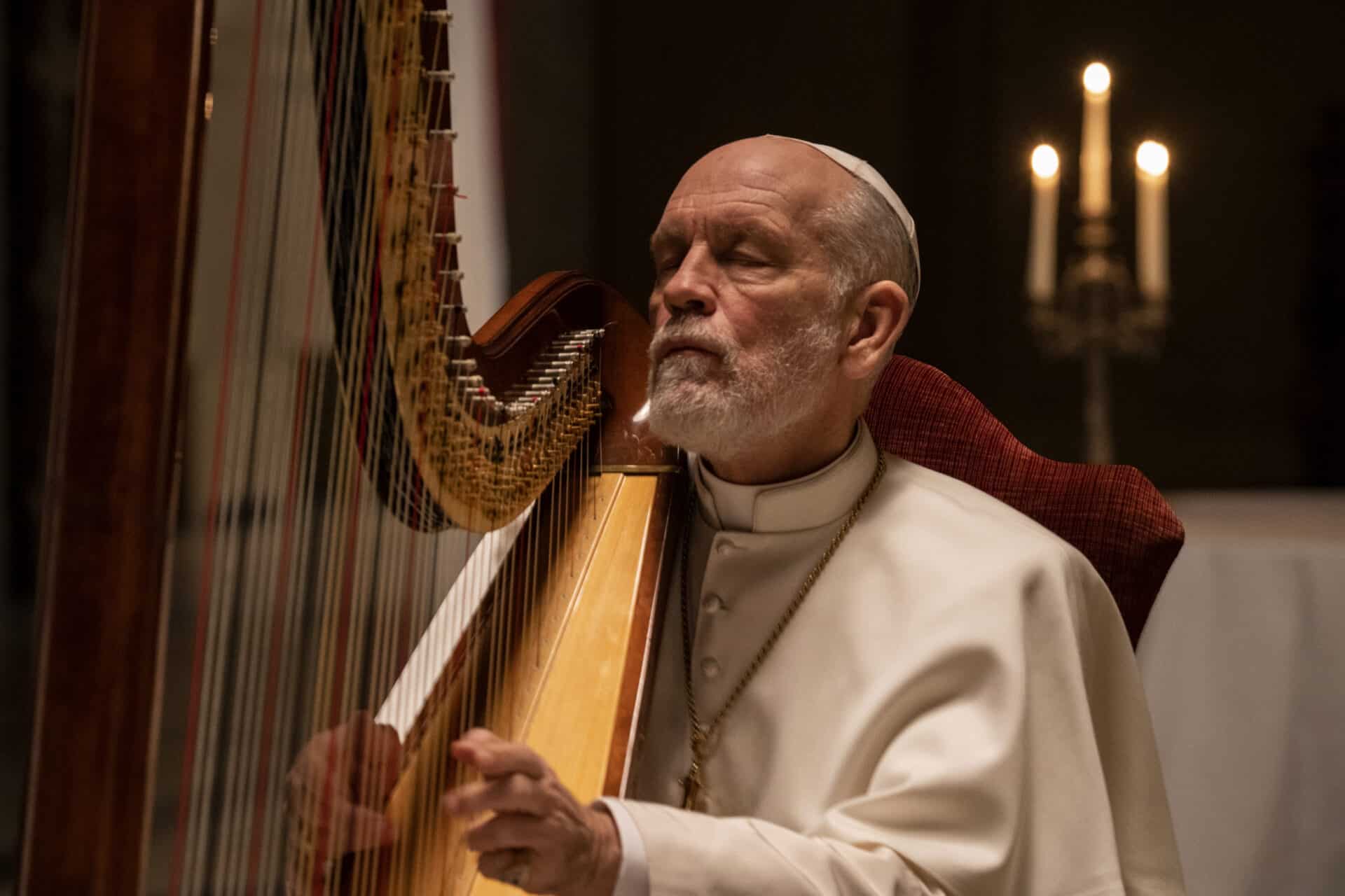 The New Pope: John Malkovich protagonista della nuova featurette