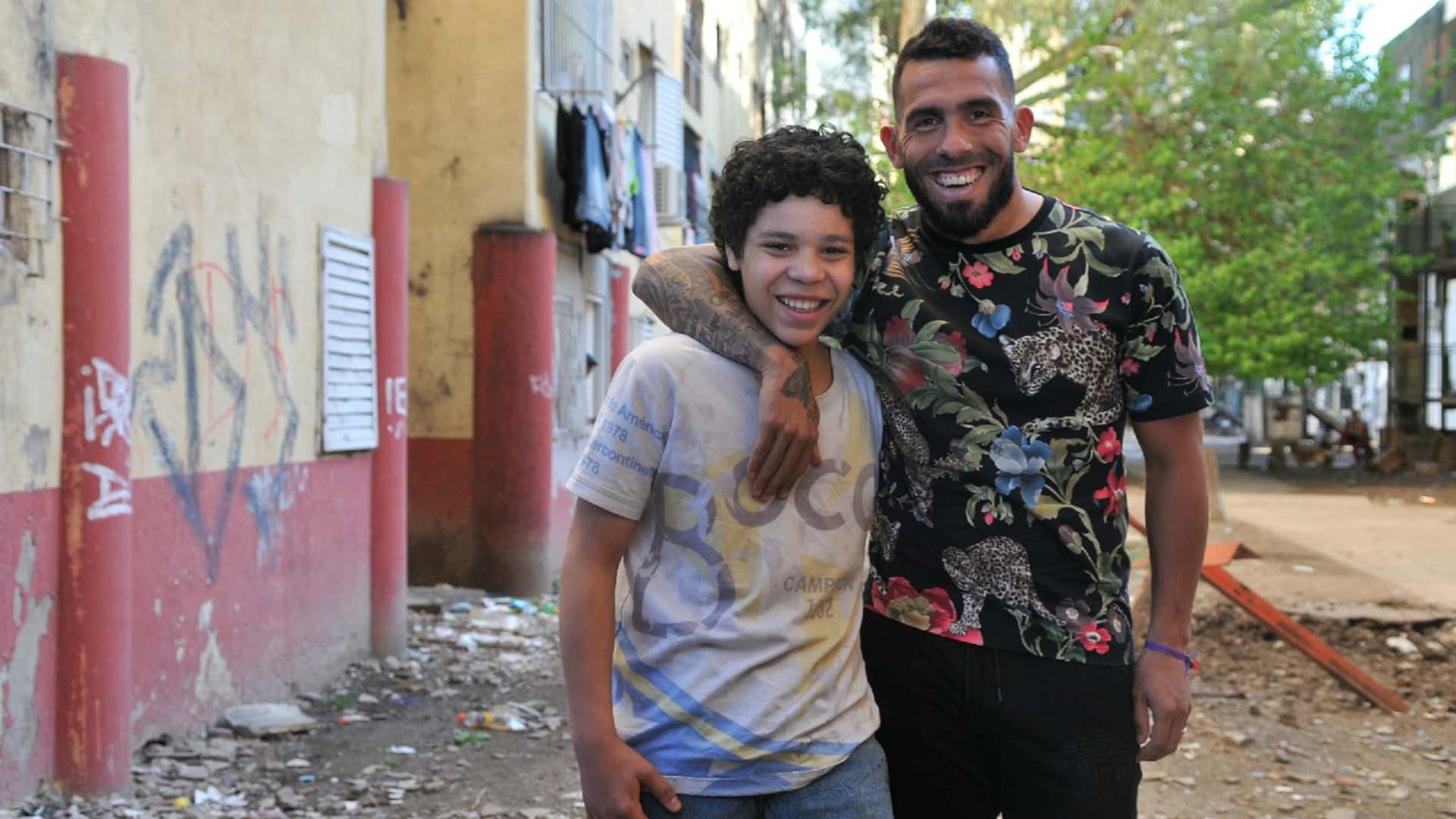 Apache: La vita di Carlos Tevez