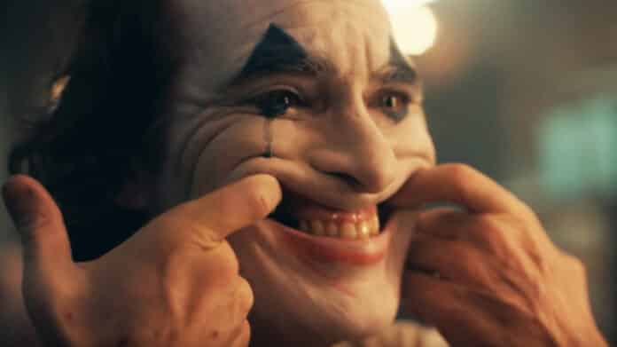 Joker: secondo il regista il successo non è dovuto al legame con Batman