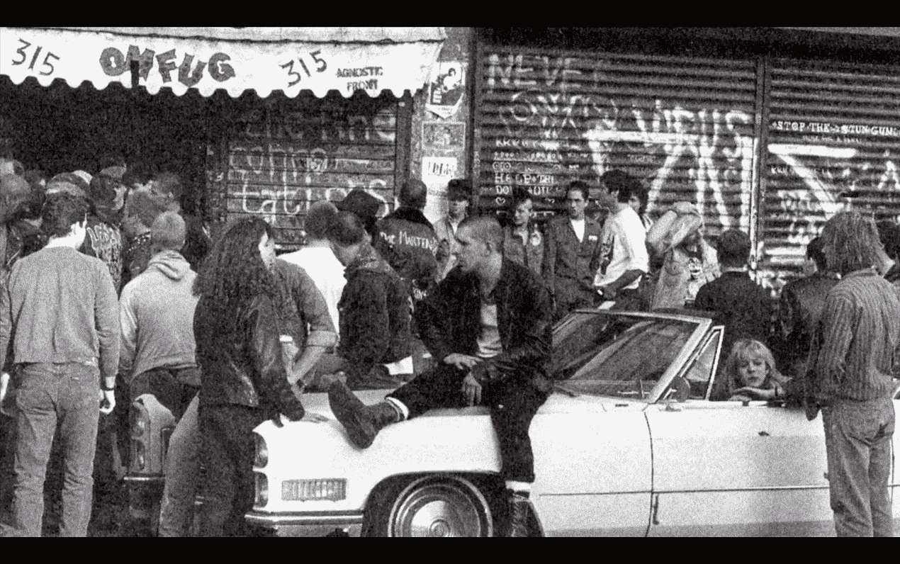 At The Matinée: recensione del documentario di Giangiacomo De Stefano