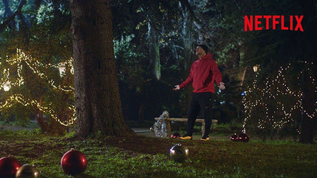 Netflix Italia celebra il Natale con…Francesco Totti e Spelacchio!