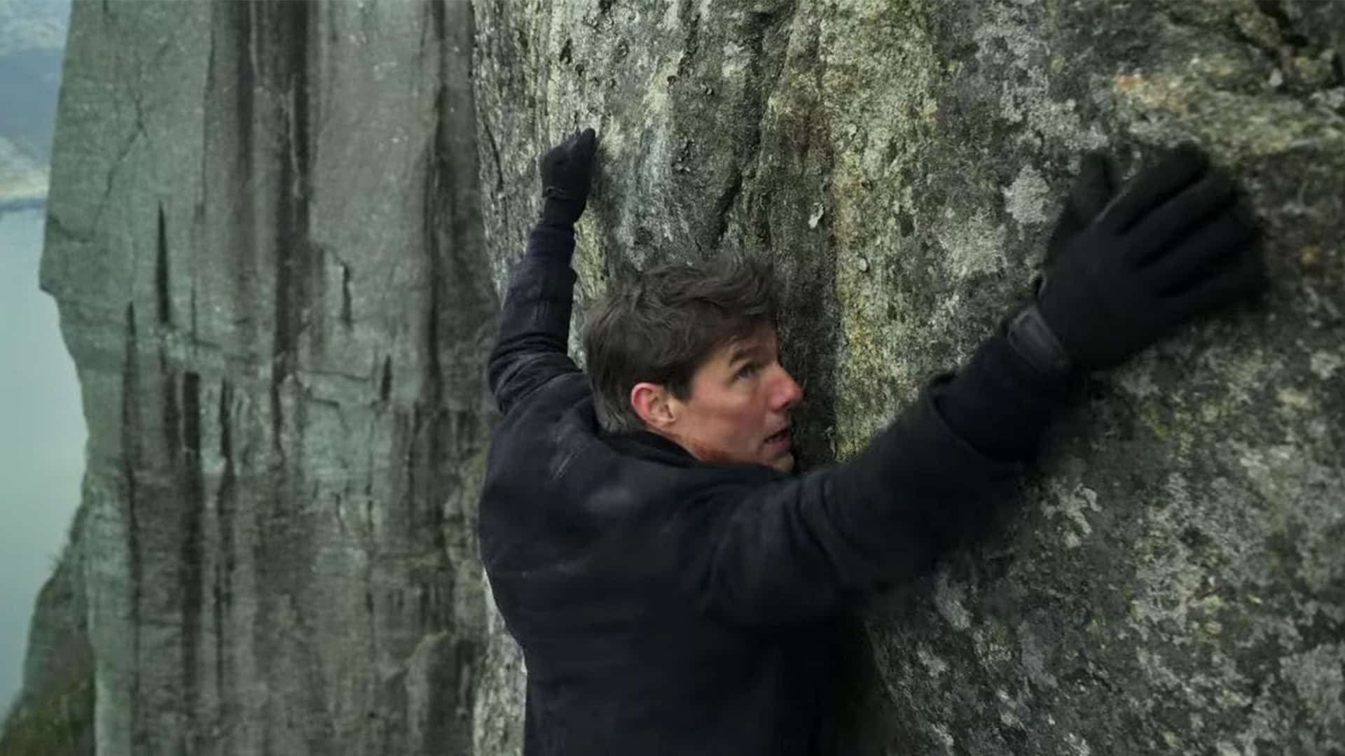 Tom Cruise farà stunt “osceni” in Mission: Impossible 7