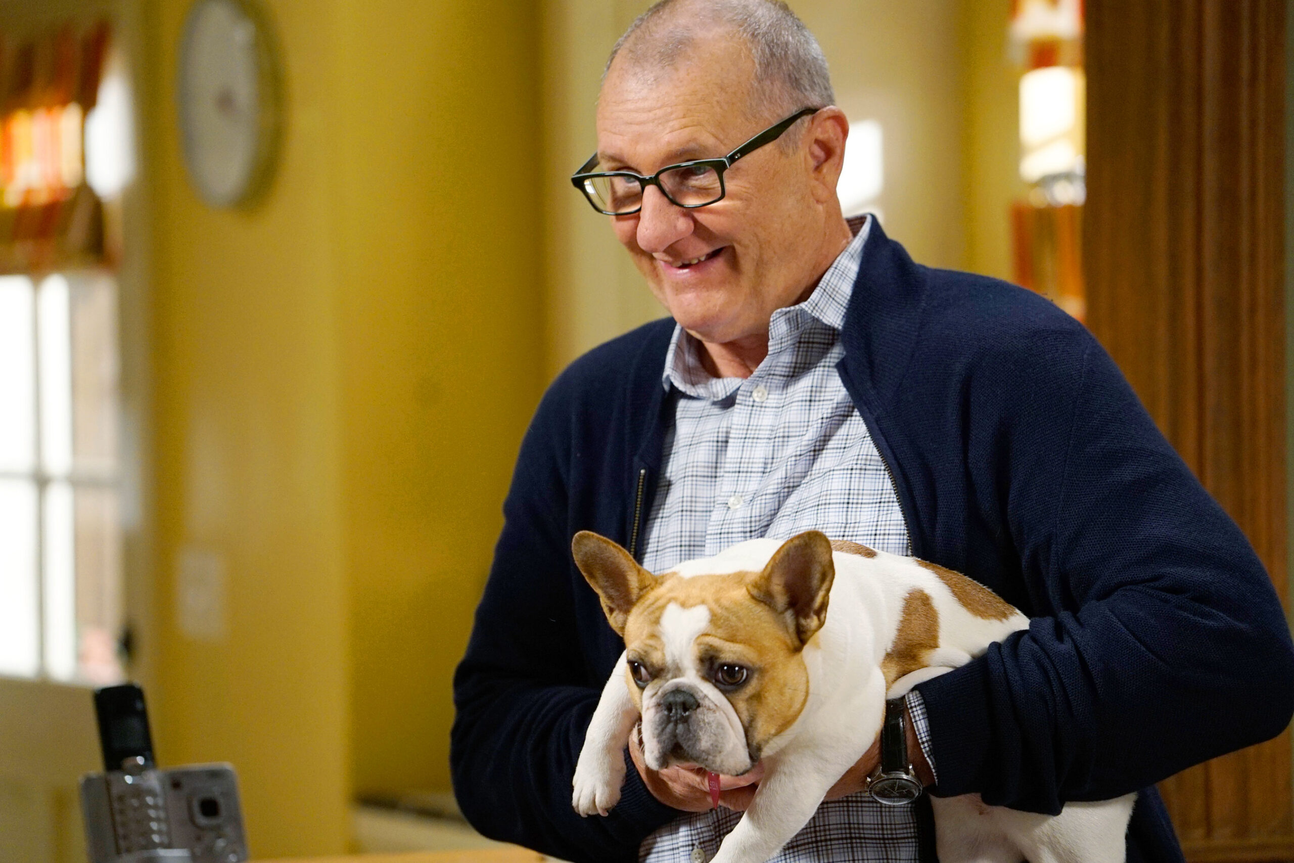 Modern Family: addio a Beatrice, il bulldog francese che ha interpretato Stella