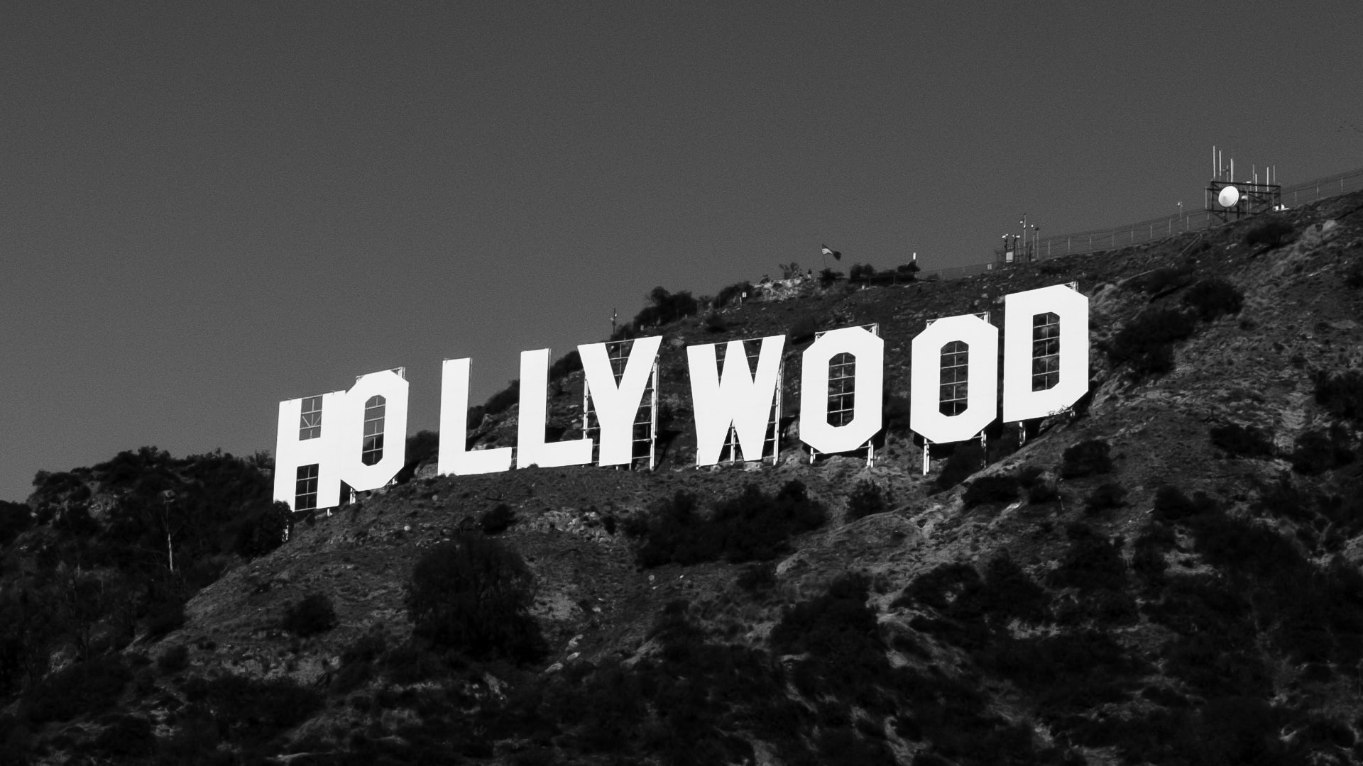 Hollywood: i cinema potrebbero riaprire dal 12 giugno
