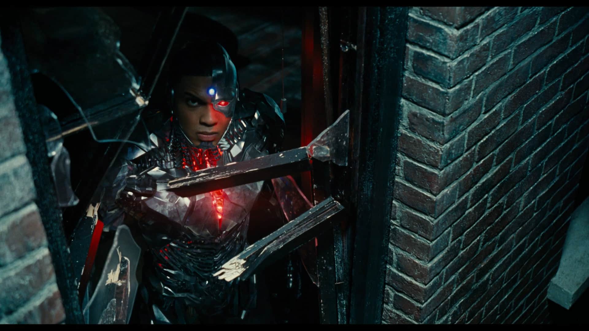 Cyborg: Ray Fisher sul futuro nel DCEU dopo Justice League