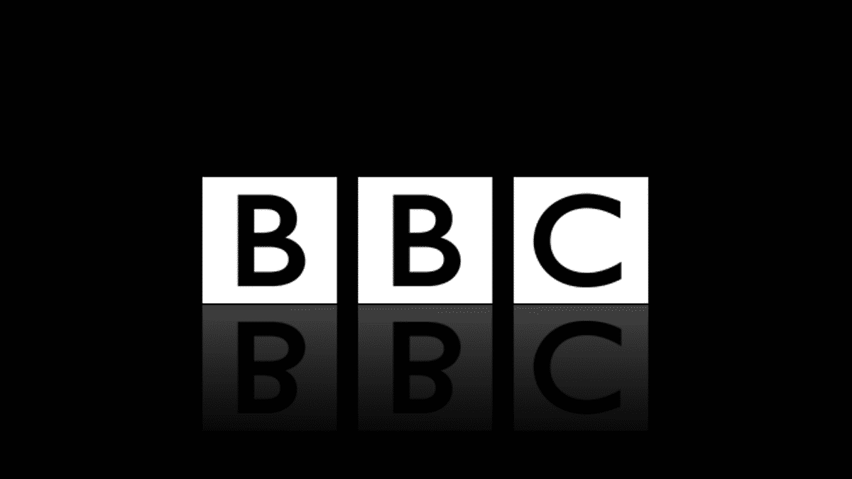 Coronavirus: la BBC metterà in quarantena cast e troupe per continuare le riprese?
