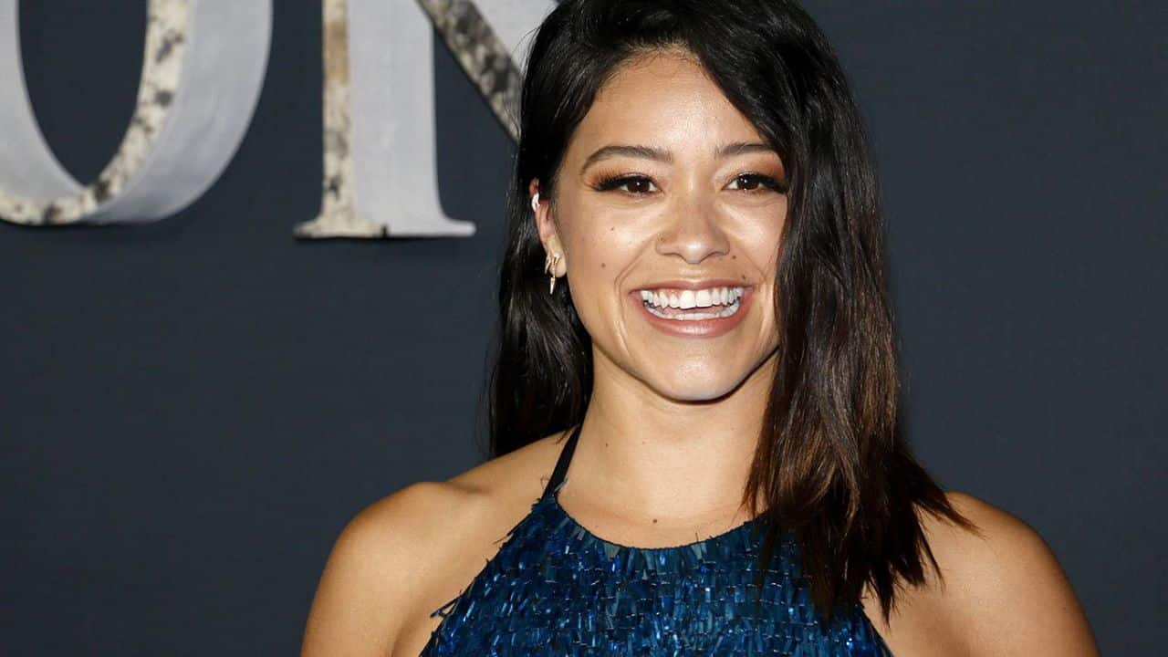 The Aliens Are Stealing Our Weed: Gina Rodriguez protagonista della commedia