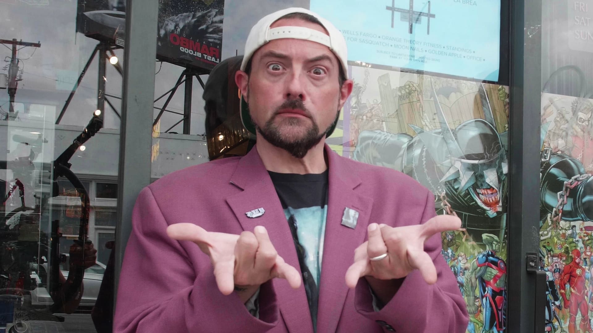 Avete visto la casa di Kevin Smith? Si trova a Hollywood e non immaginereste mai da chi l’ha acquistata!