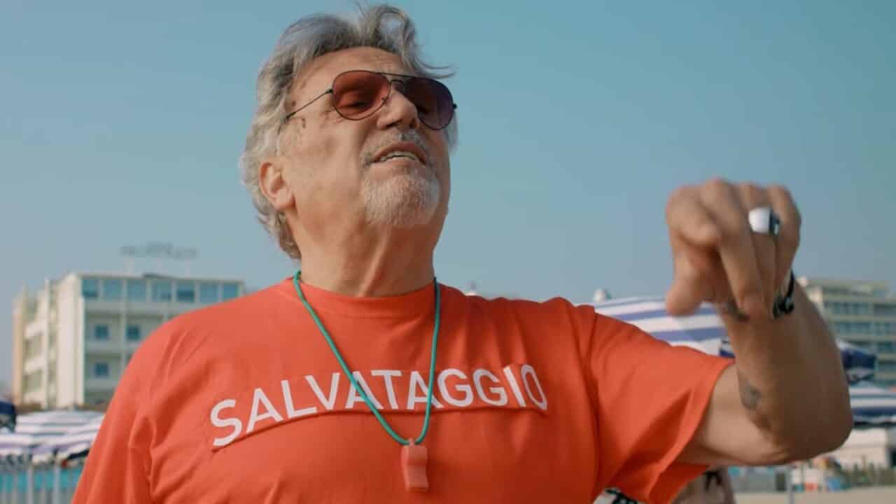 Sotto il sole di Riccione - cinematographe.it