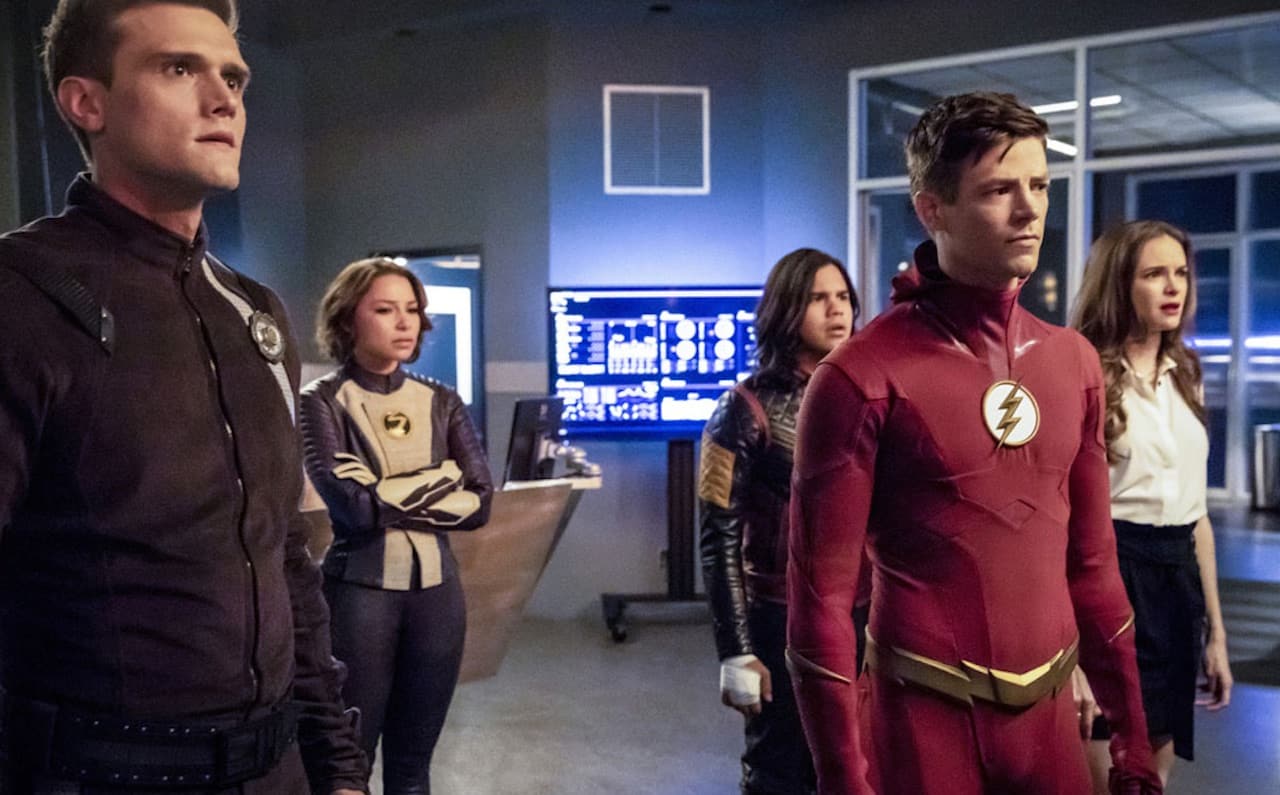 The Flash: il comunicato dello showrunner su Hartley Sawyer