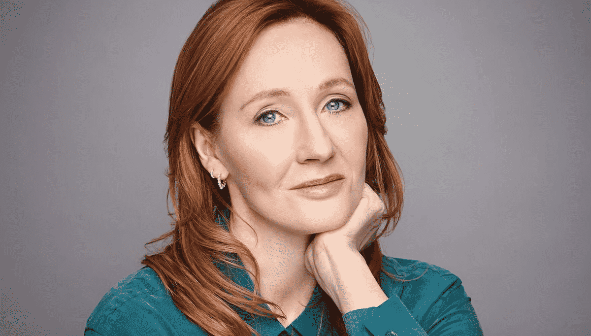 J.K. Rowling si difende dalle accuse per i suoi tweet anti-trans