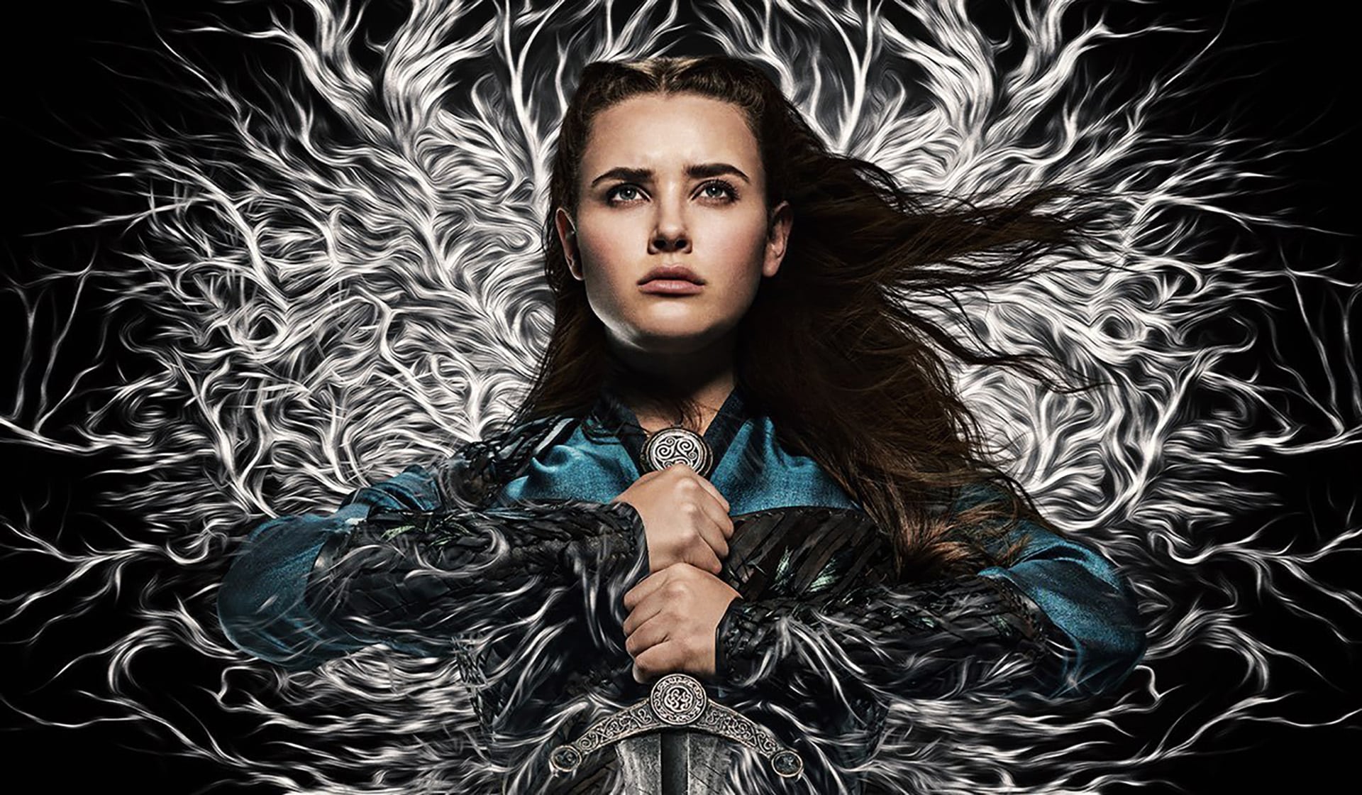 EXCL Cursed – Katherine Langford: “sono una nerd”