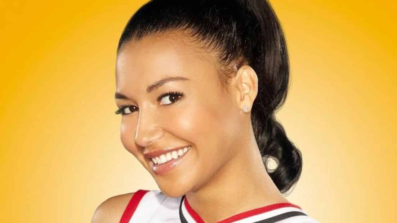 Naya Rivera: la famiglia e il cast di Glee si riuniscono al lago Piru