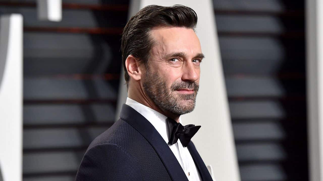 Jon Hamm sul suo lavoro nell’industria porno: “Non ho toccato nessun genitale”