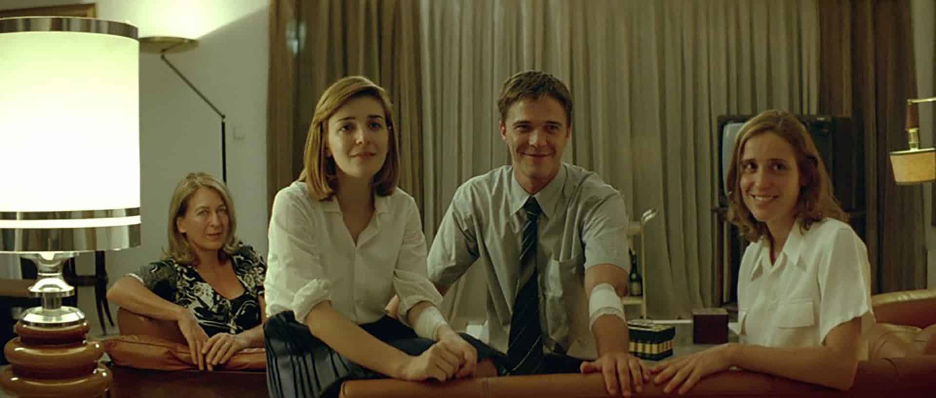 Dogtooth – ecco una nuova clip del film di Yorgos Lanthimos