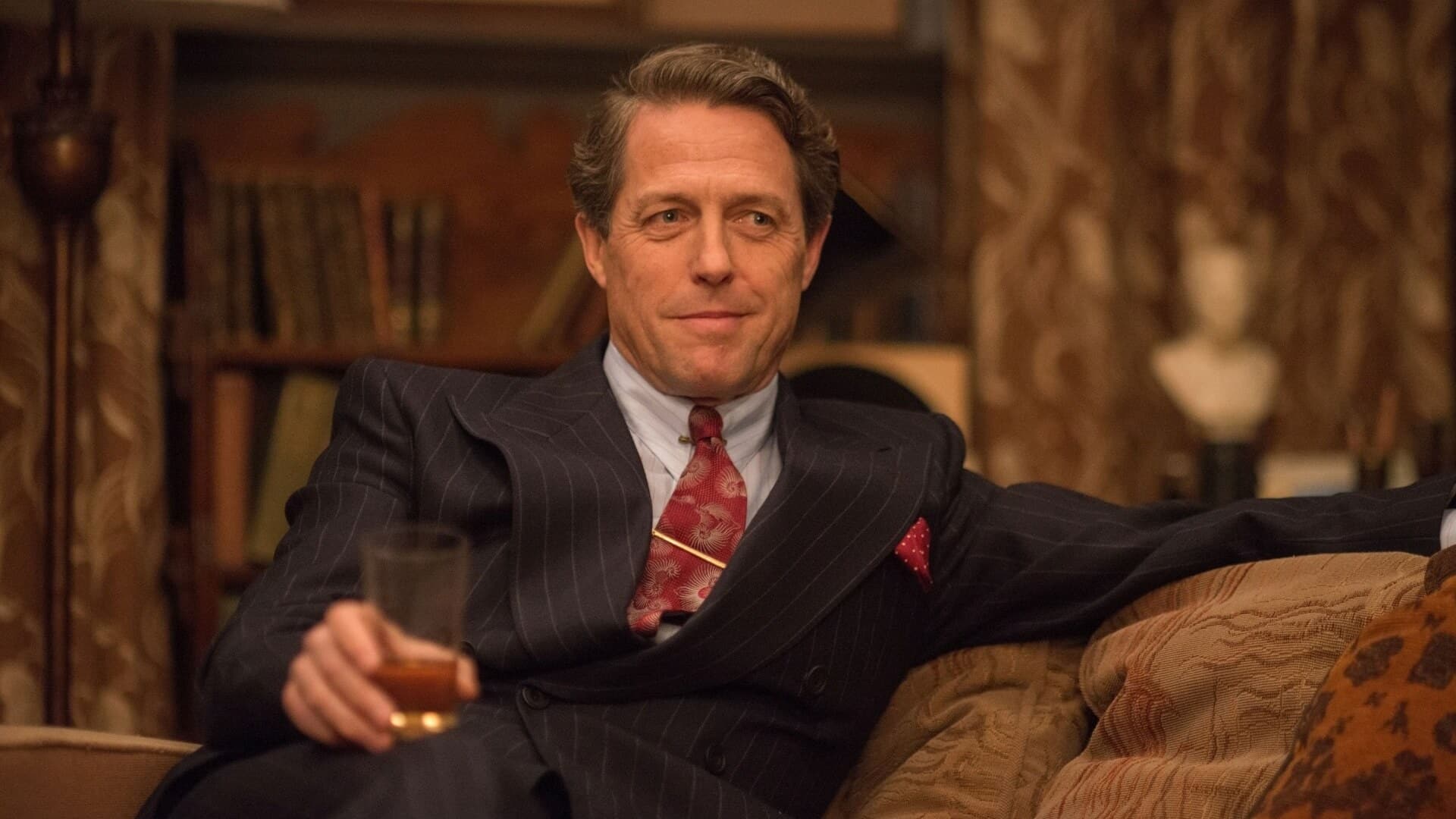 Hugh Grant svela un dettaglio piccante riguardo i set di Tarantino