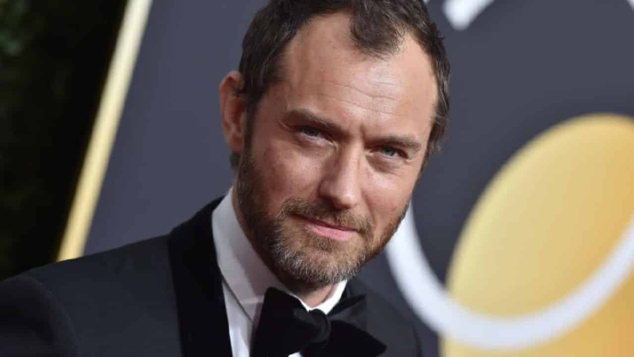 Avete visto il figlio di Jude Law e Sadie Frost? La somiglianza col papà è davvero impressionante!