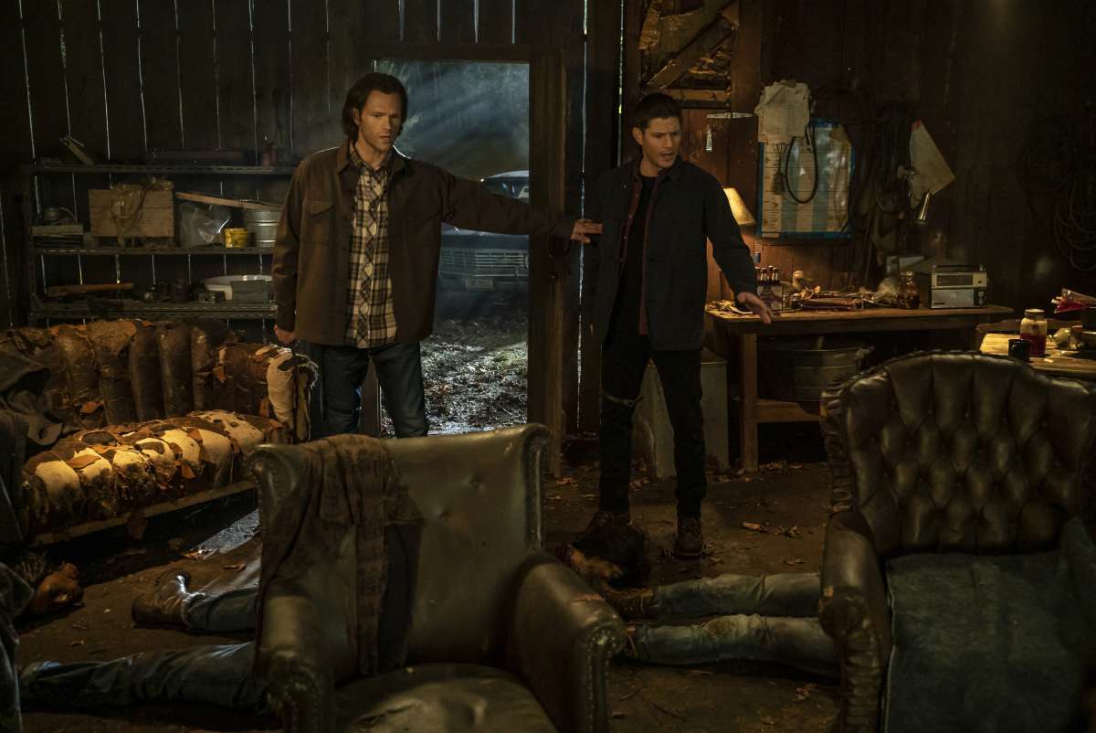 Supernatural: ecco il poster e le nuove immagini degli episodi finali