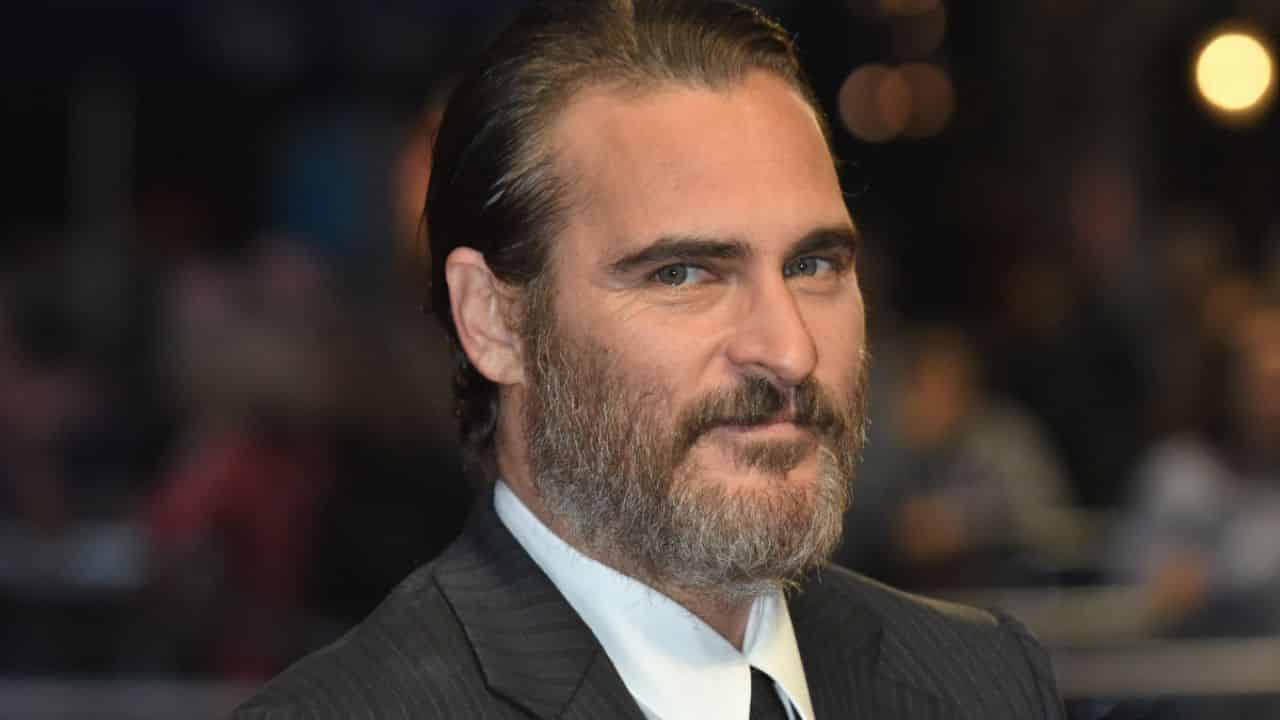 Avete mai visto i fratelli di Joaquin Phoenix? Ecco perché la loro storia familiare ha stupito e incuriosito i fan