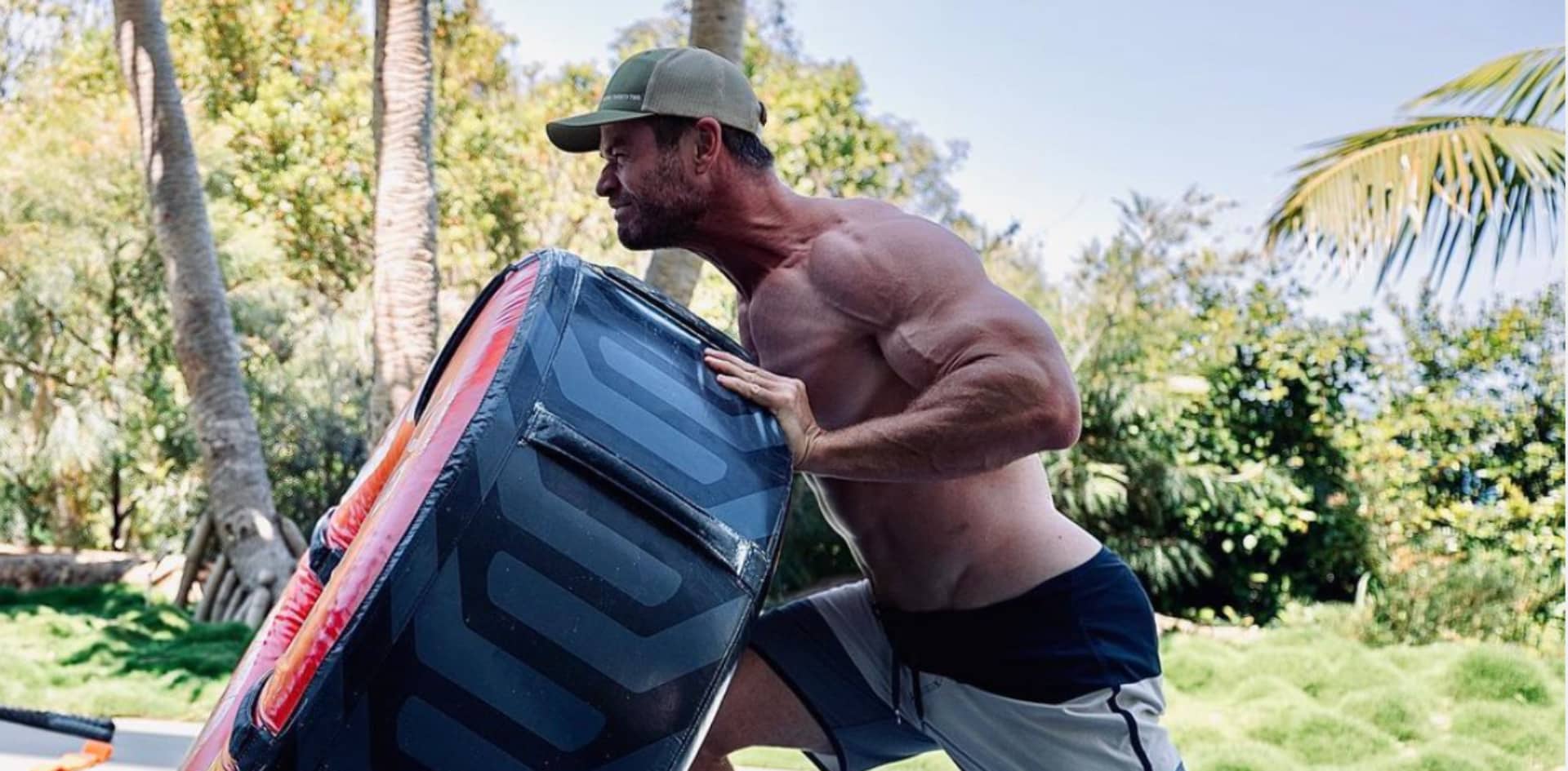 Thor 4: Chris Hemsworth e la foto del suo mostruoso allenamento!