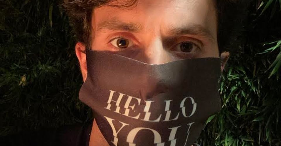 YOU – Stagione 3: Penn Badgley è tornato sul set [FOTO]