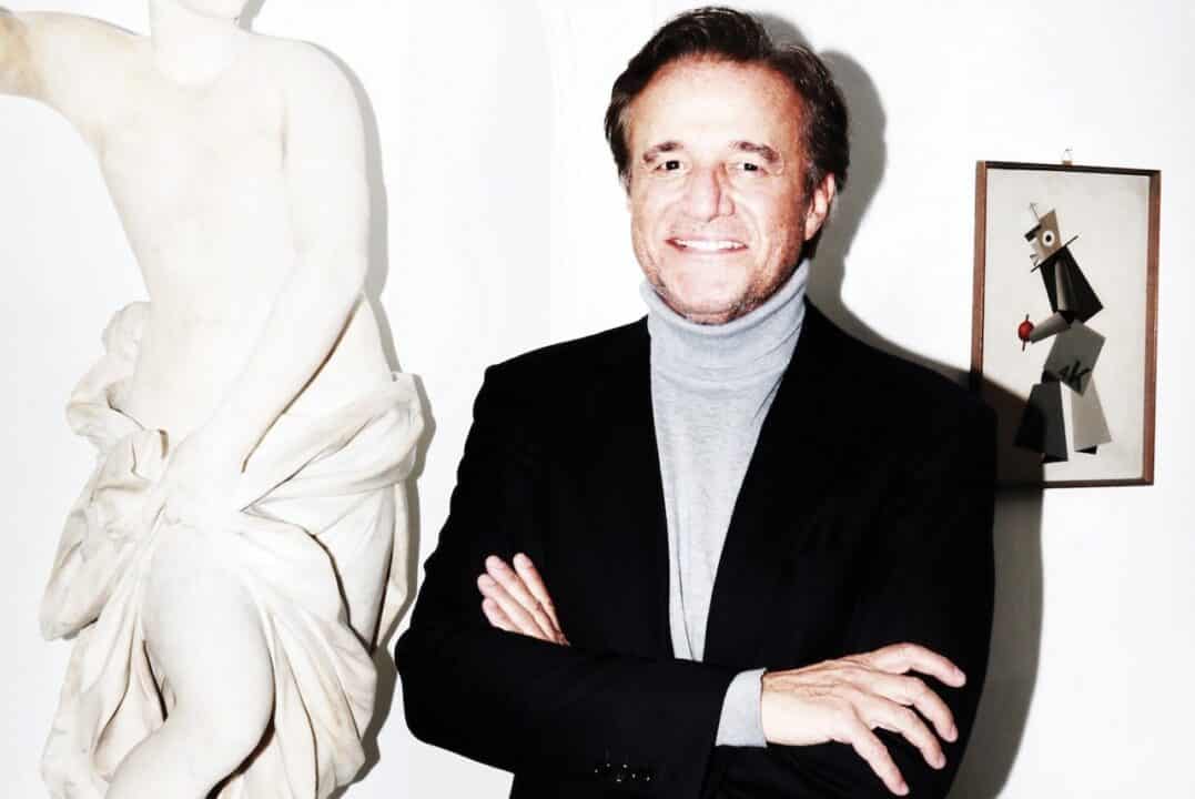 christian de sica nel suo appartamento