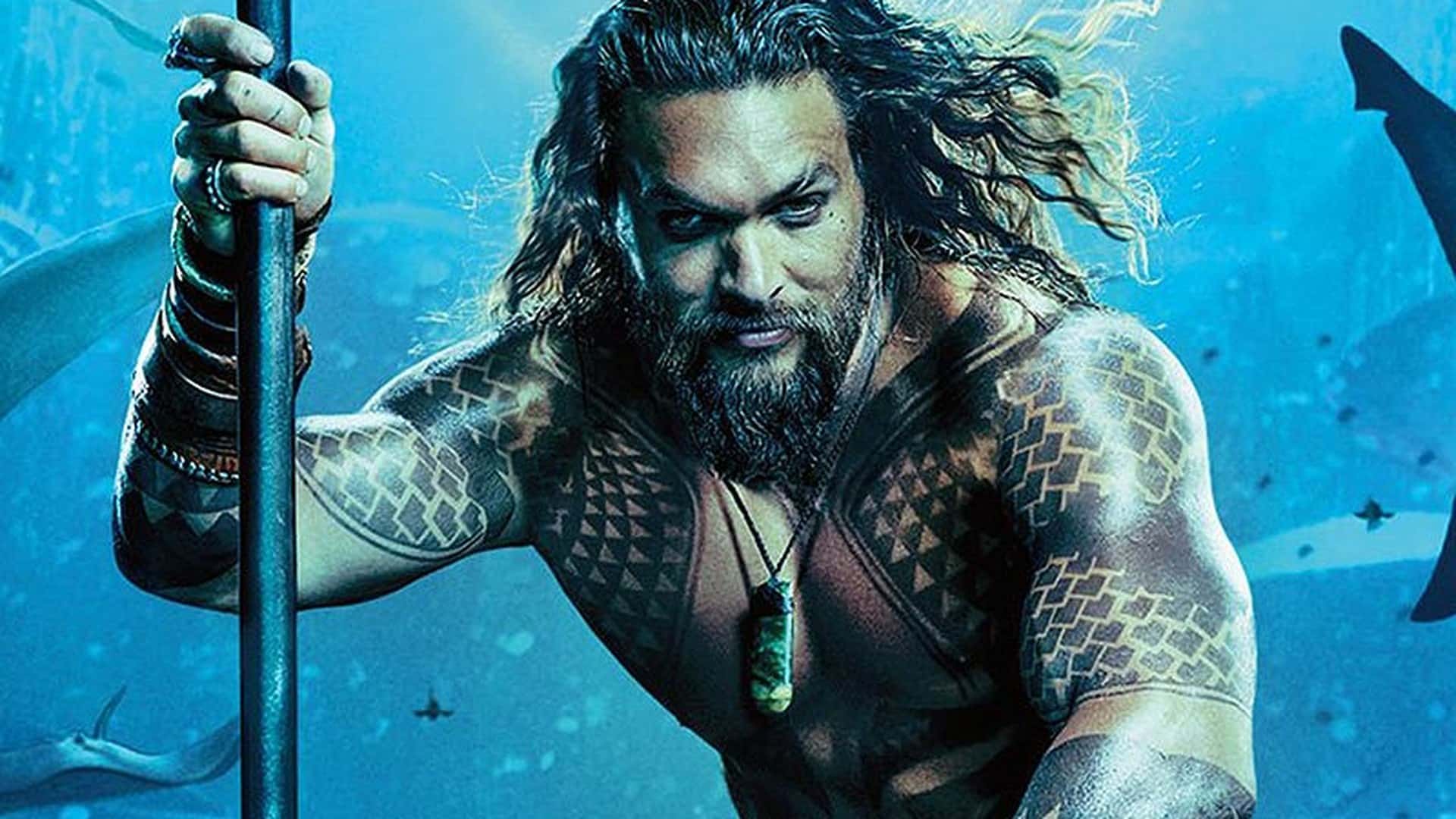 Aquaman 2: Jason Momoa mostra un tatuaggio del supereroe [VIDEO]