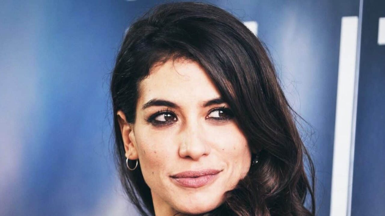 Avete Mia Visto Il Figlio Di Giulia Michelini L Attrice E Diventata Mamma Giovanissima E Un Dettaglio Non E Sfuggito Ai Fan Di Rosy Abate