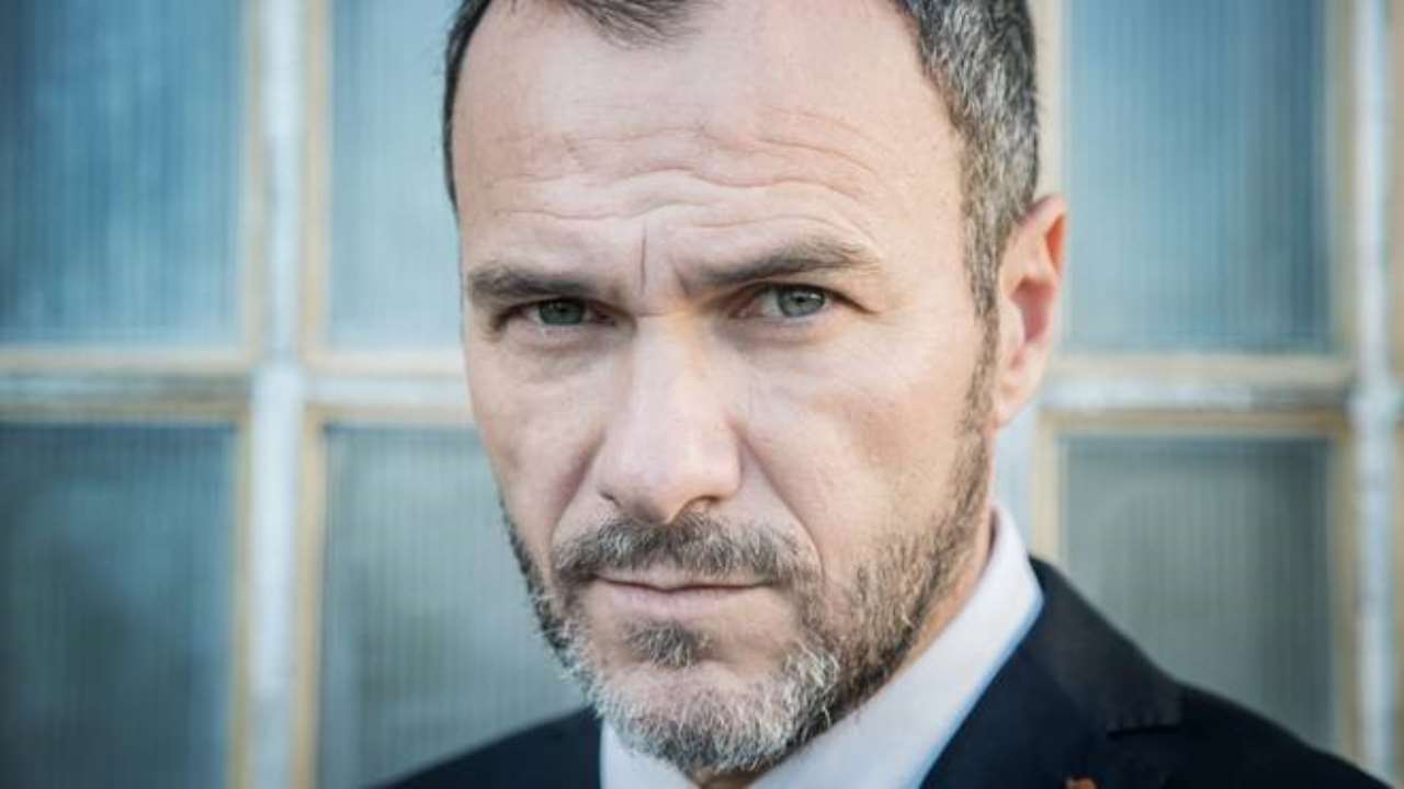 Avete mai visto la moglie di Massimiliano Gallo? È nata in Brasile, è un’ex modella e odia le raccomandazioni