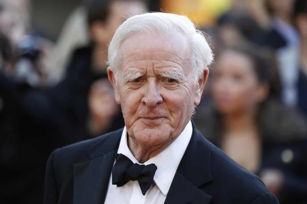 Addio a John le Carré. Dai suoi romanzi numerosi film di successo, tra cui La spia che venne dal freddo