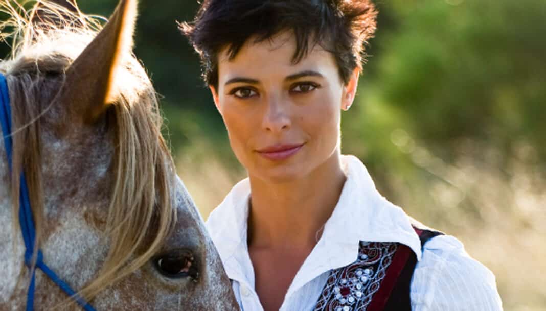 Che fine ha fatto Natalia Estrada? Ecco com'è oggi la protagonista de Il Ciclone
