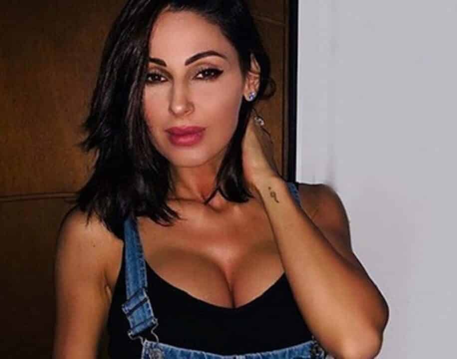 Anna Tatangelo sexy