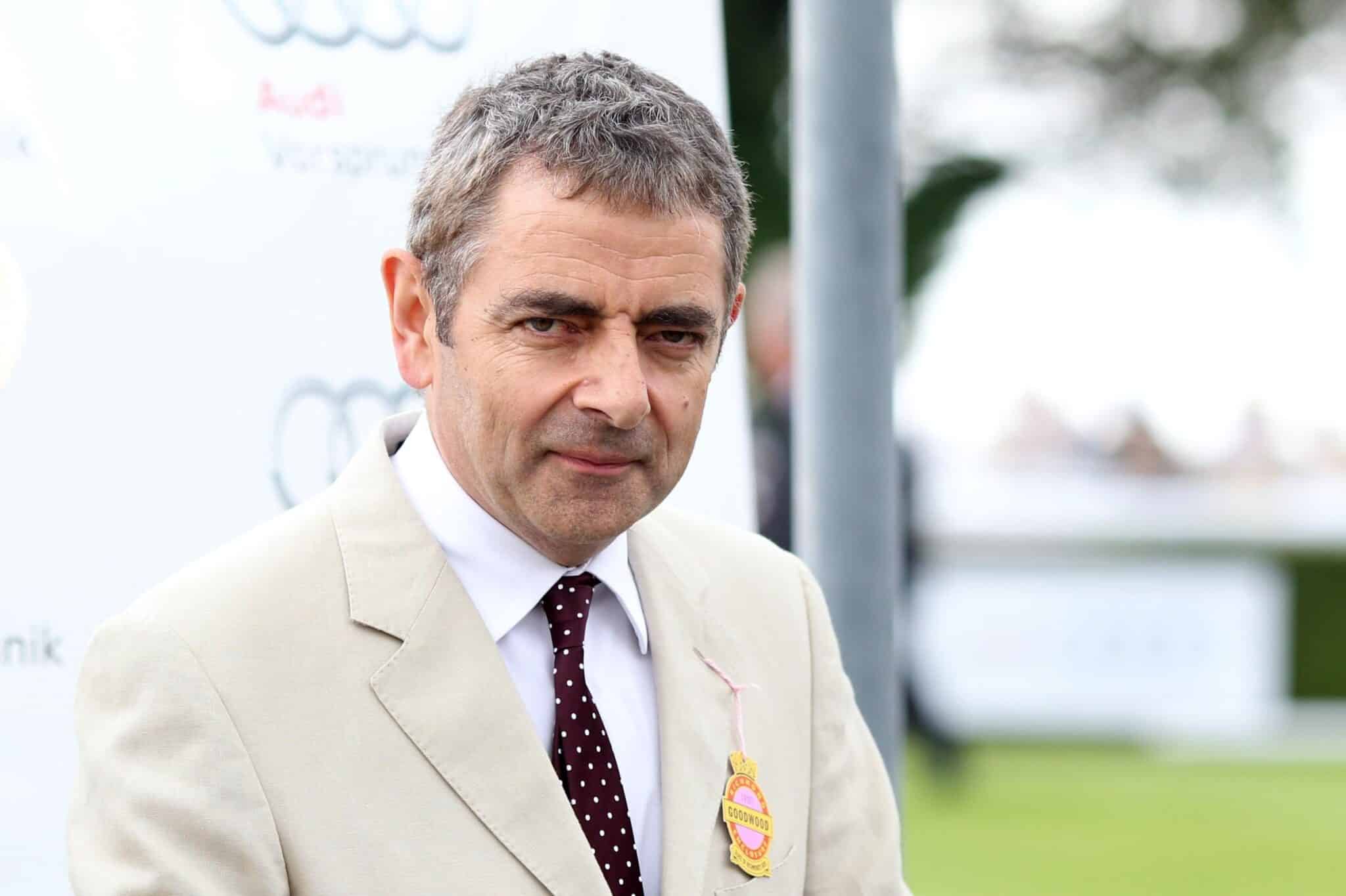 Rowan Atkinson contro la cancel culture: “È una pratica medievale”