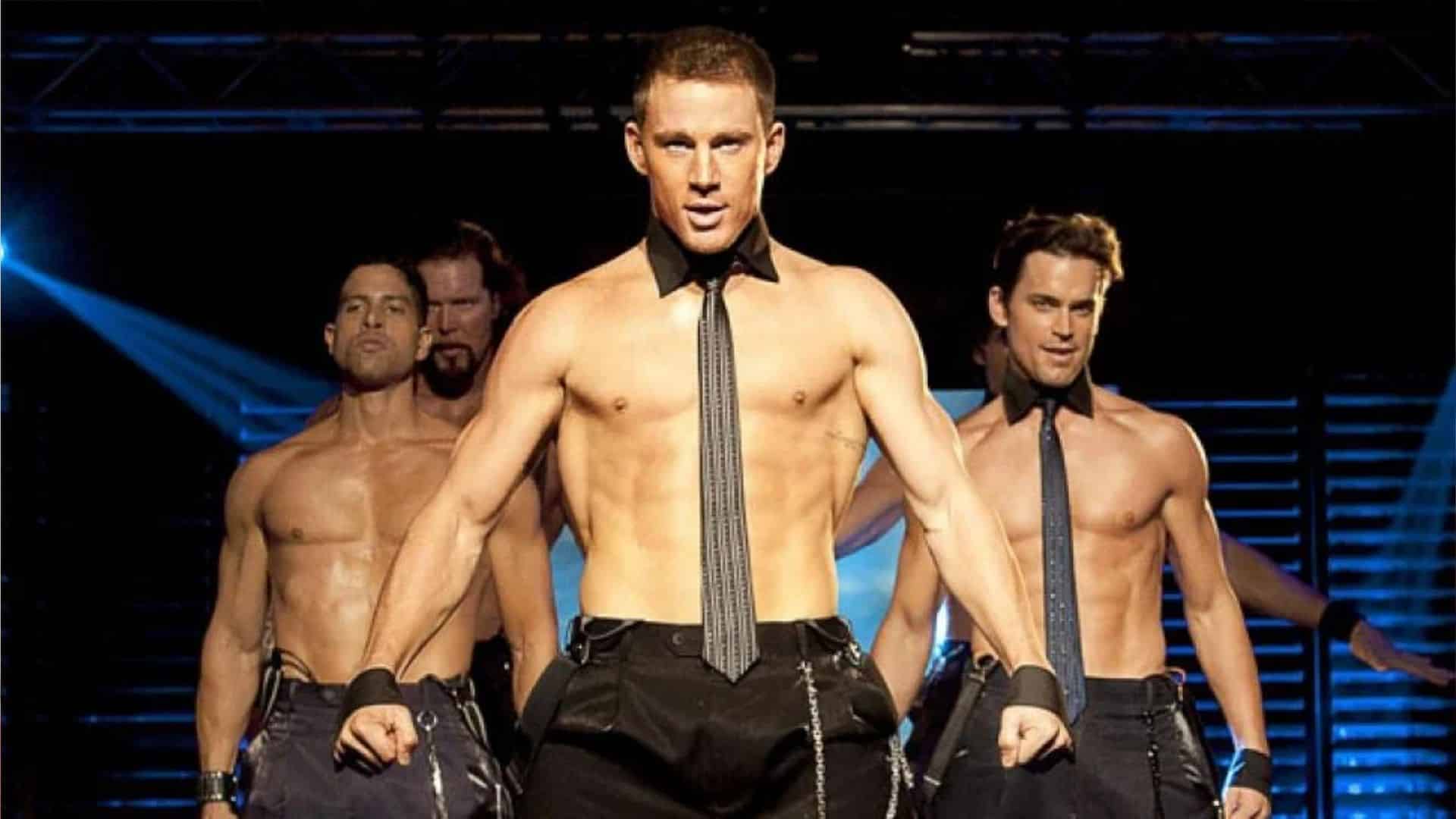 Channing Tatum e la sua danza adorabile con Salma Hayek per il suo compleanno