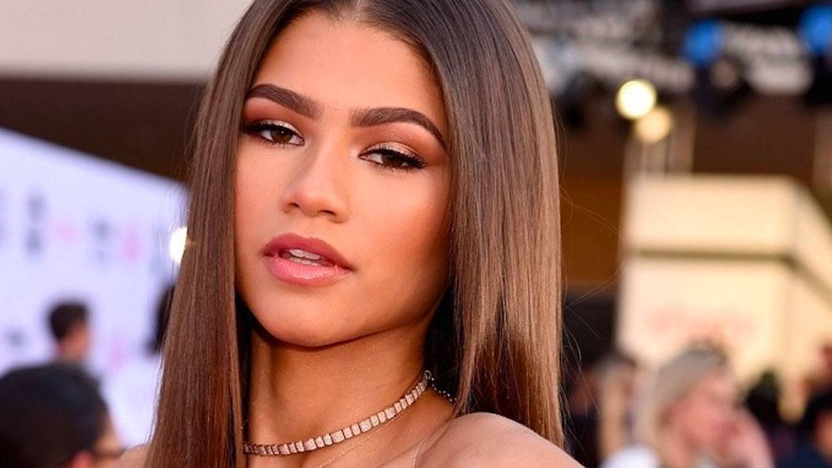 Spider-Man: No Way Home – il look di Zendaya alla premiere mondiale fa impazzire i fan!