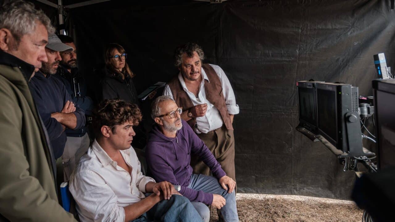 L’ultimo paradiso – Riccardo Scamarcio e il cast: “necessità forte di raccontare le nostre origini”