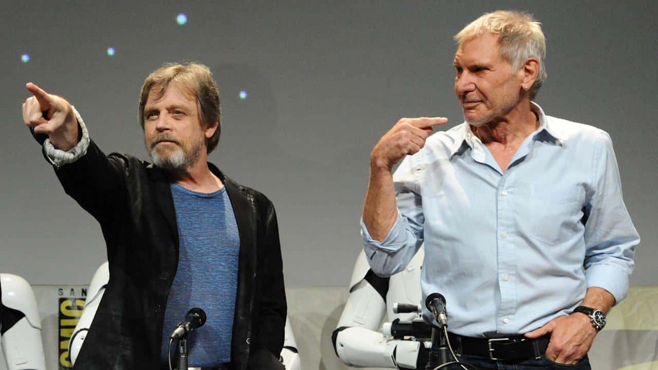 Star Wars: Mark Hamill e Harrison Ford si tengono per mano sul set [FOTO]