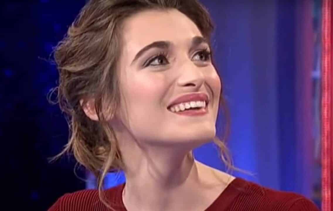 Pilar Fogliati sorridente