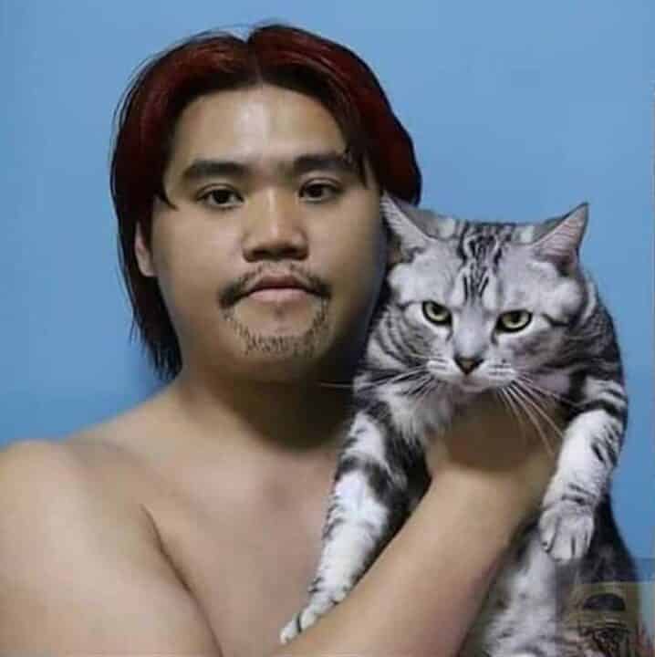 Fan Shanks con un gatto