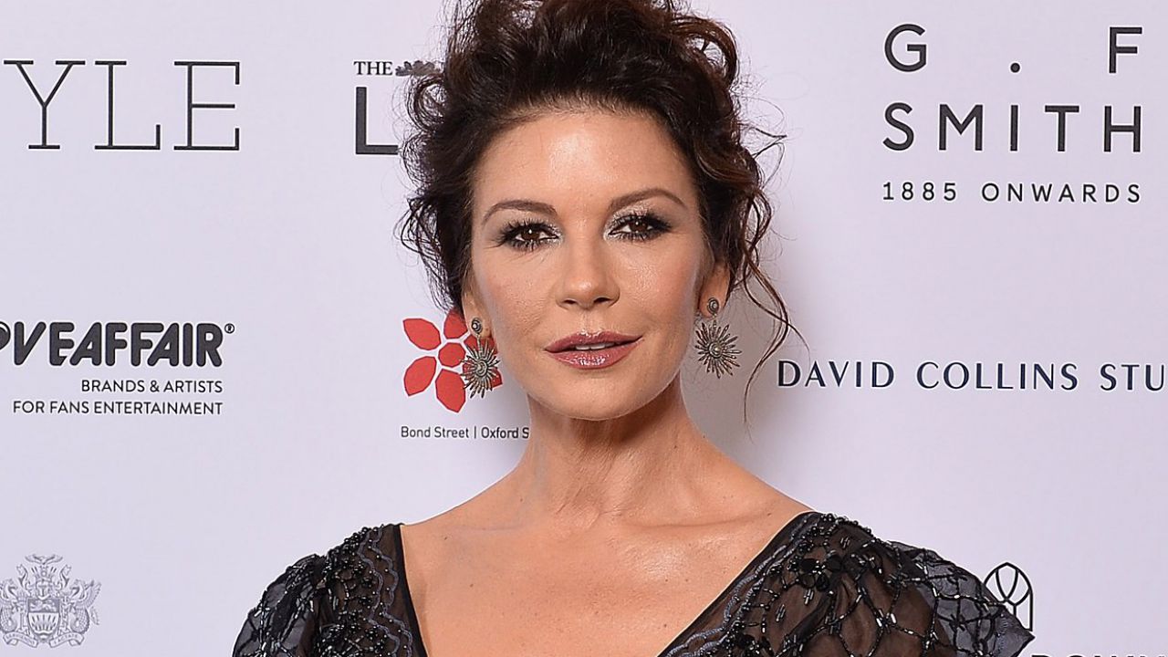 Catherine Zeta-Jones e il disturbo bipolare: ecco il dramma che ha scatenato la psicopatologia nell’attrice