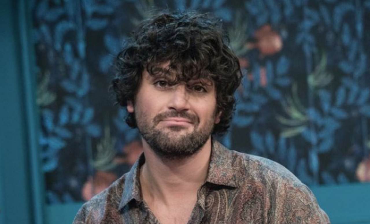 LOL – Chi ride è fuori: la clamorosa gaffe di Frank Matano e la difesa del comico: ecco cos’è successo