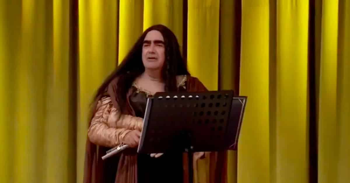 LOL – Chi ride è fuori e la Gioconda musicista di Elio: la scelta della melodia è semplicemente geniale [VIDEO]