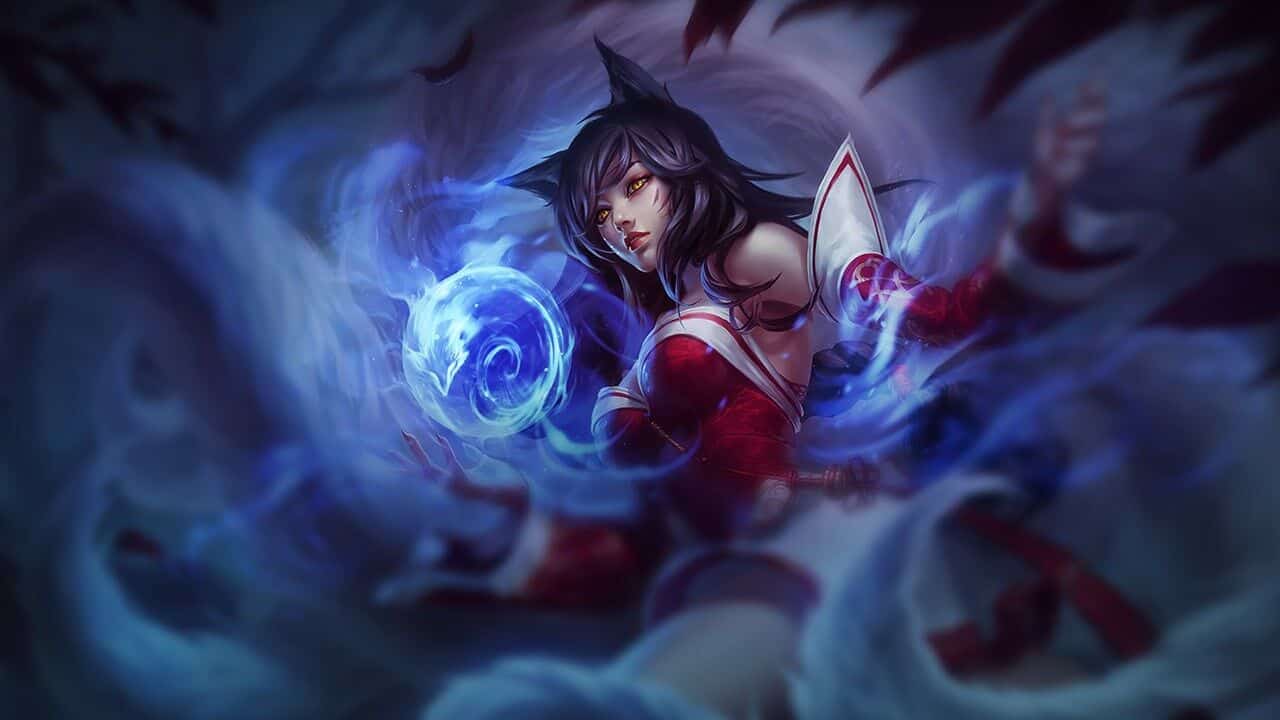 League of Legends: Ahri e le sue nove code sono un trionfo di sex-appeal in questo bellissimo cosplay