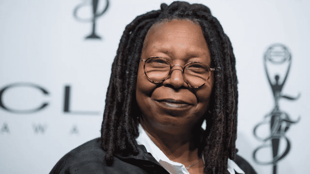 Whoopi Goldberg positiva al Covid: salta la conduzione di The View