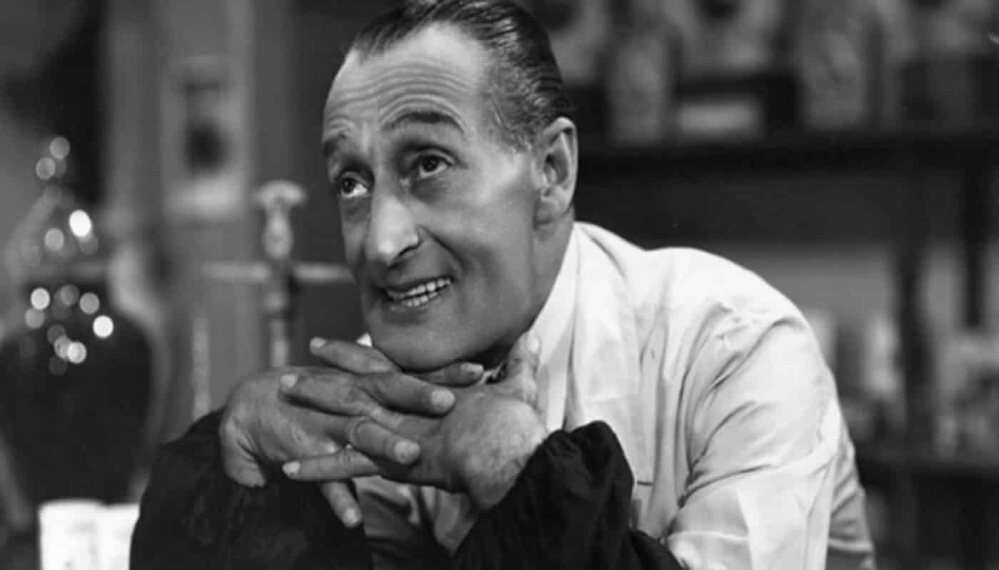 Totò e il “finto” funerale. Così Antonio de Curtis ci ha fatto fessi