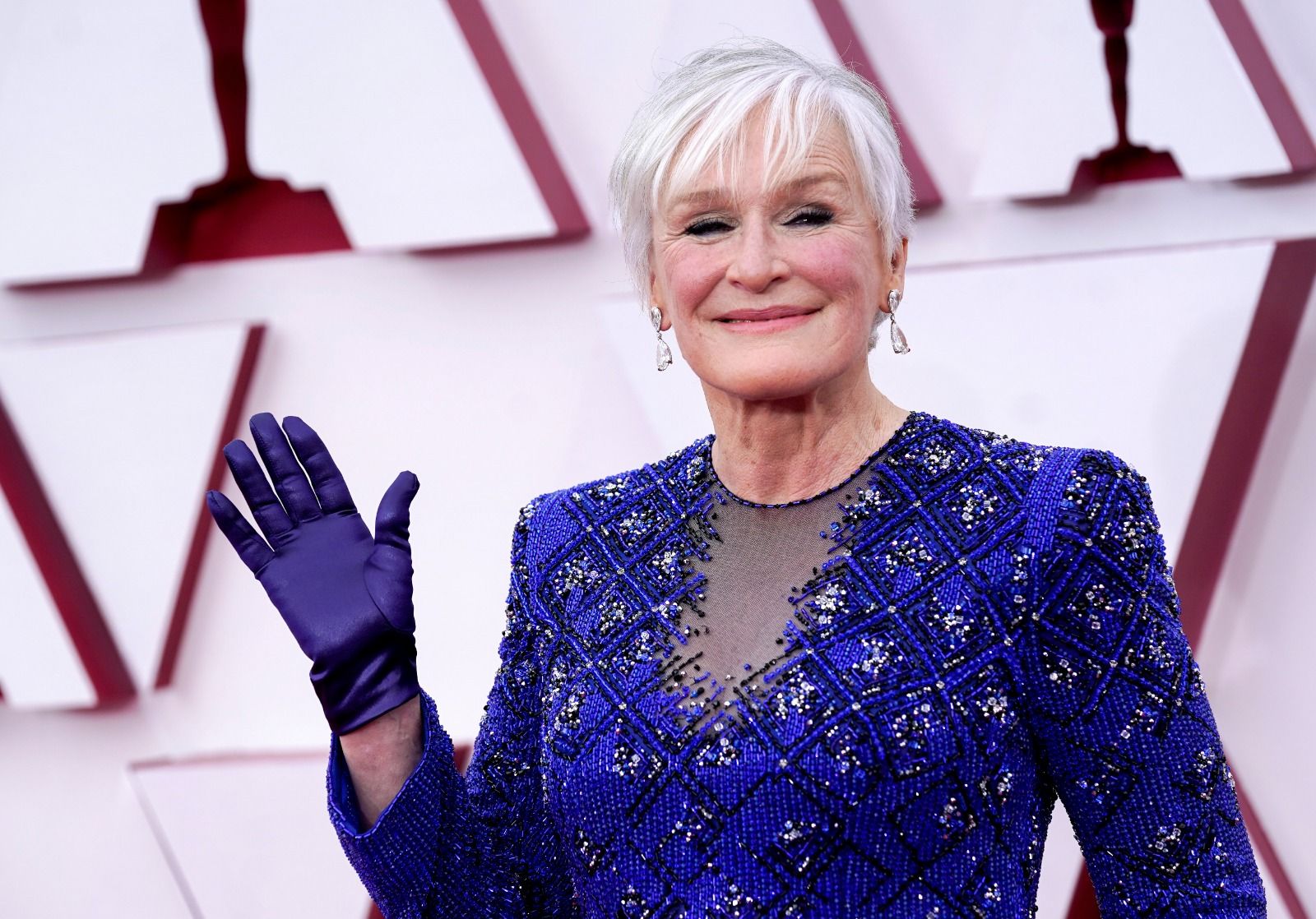 Le mosse di danza di Glenn Close: l’unico vero momento virale degli Oscar 2021