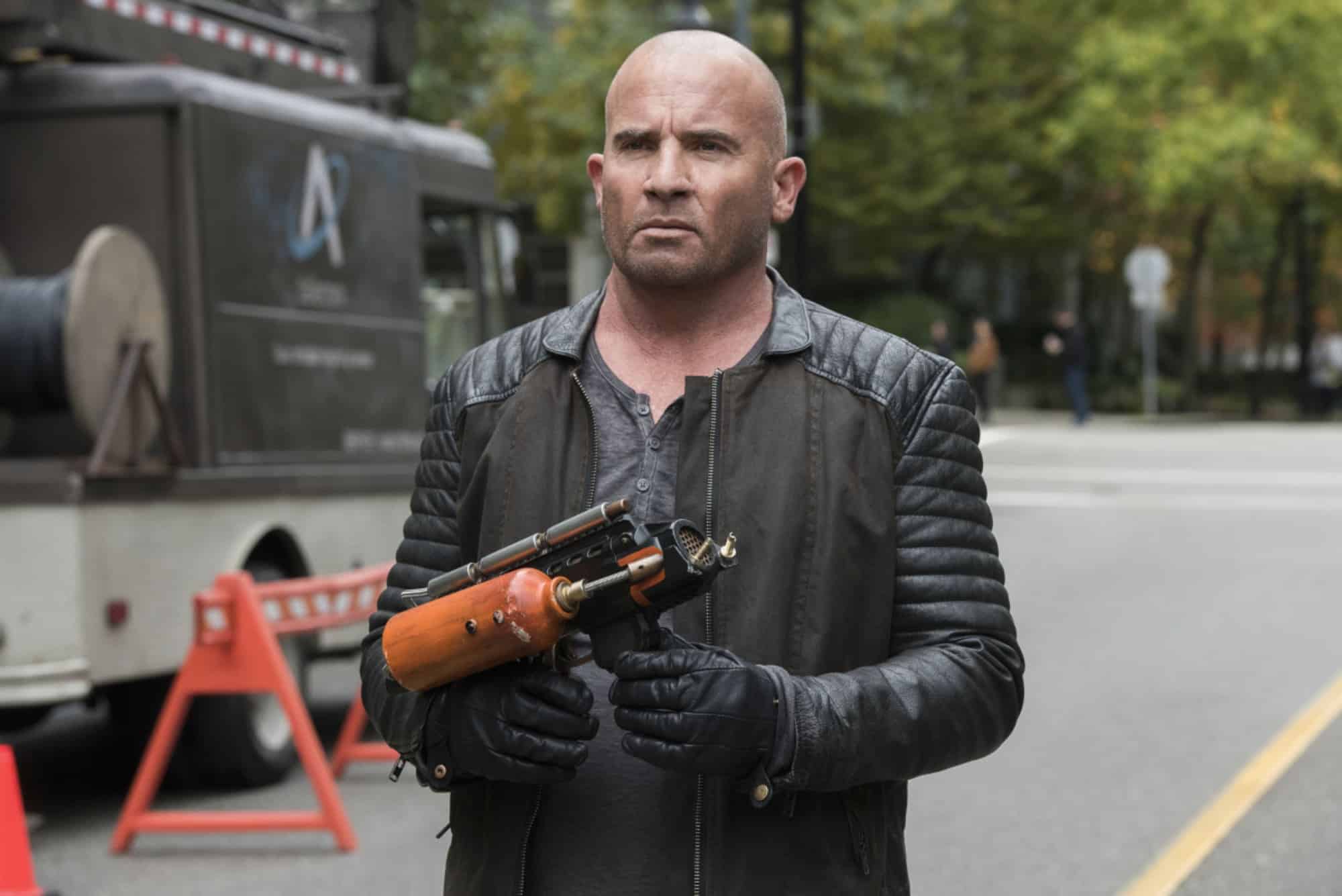 Legends of Tomorrow: Dominic Purcell lascia la serie e si sfoga sui social