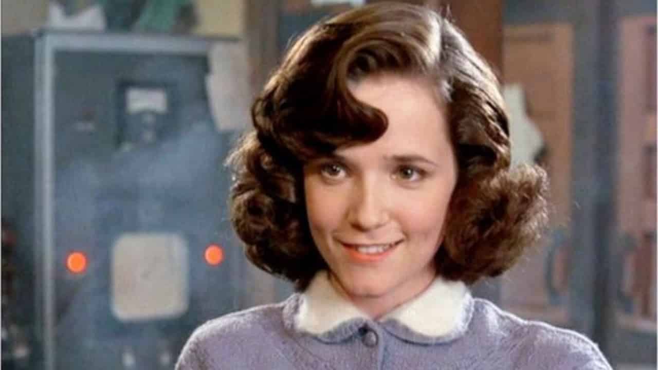 Lea Thompson compie 60 anni: ecco che fine ha fatto e com’è diventata la mamma di Marty McFly in Ritorno al futuro