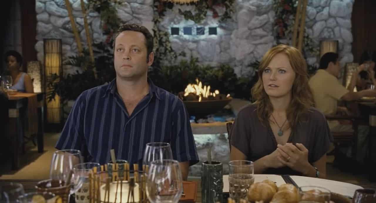 Kristen Bell e Vince Vaughn ne L'isola delle coppie